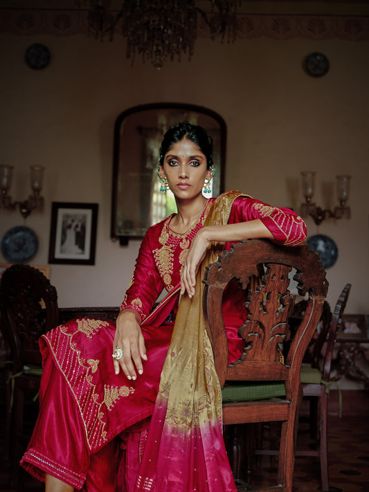 GULQAND ZARI KURTA SET