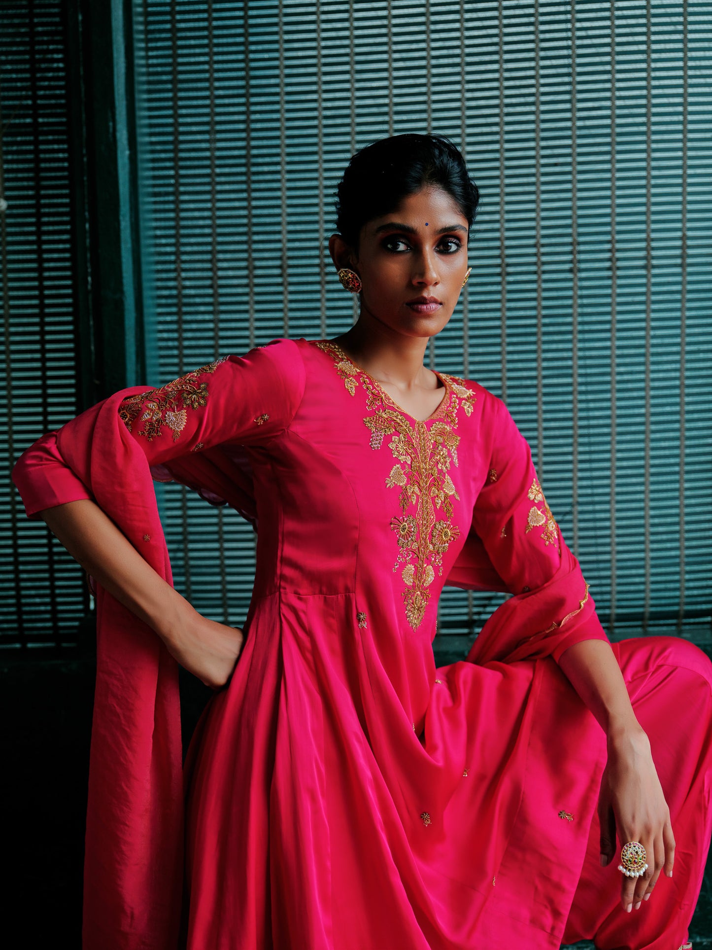 GULAABI SAAZ KURTA SET