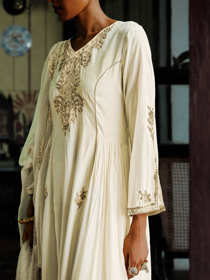 KANAKA TEXTURED SATIN ENSEMBLE