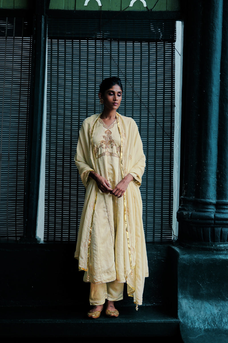 MOTI REKHA KURTA SET